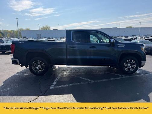 Pacific Blue Metallic 2019 GMC Sierra 1500 SLE