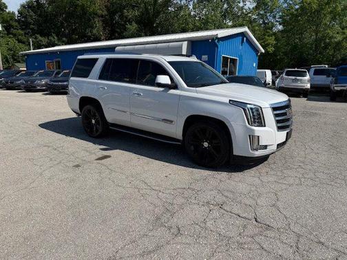 2016 Cadillac Escalade Luxury
