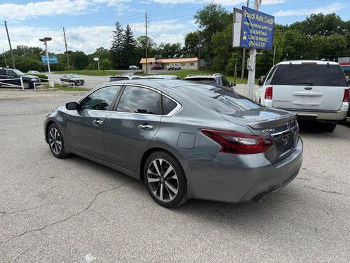 2017 Nissan Altima 2.5 SR
