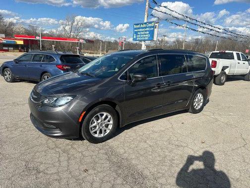 2021 Chrysler Voyager LXI
