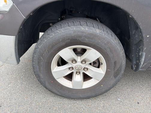 Granite Crystal Metallic Clearcoat 2017 RAM 1500 SLT