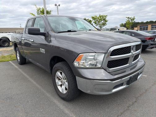 Granite Crystal Metallic Clearcoat 2017 RAM 1500 SLT