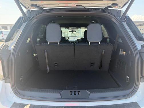 Avalanche Gray 2027 Ford Explorer Tremor