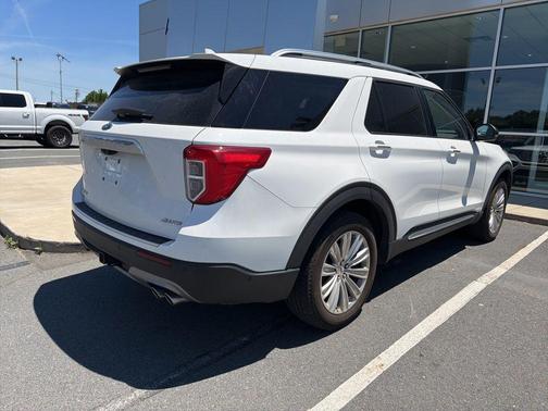 White Metallic 2021 Ford Explorer Platinum