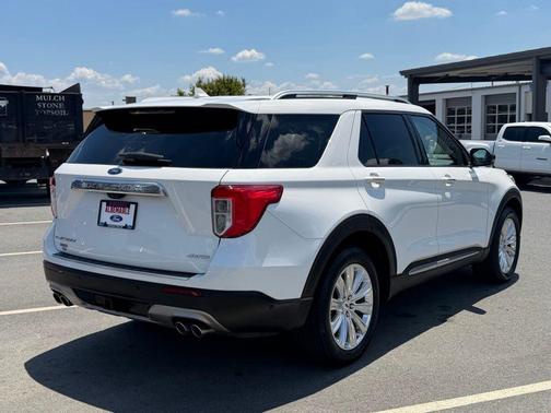 White Metallic 2021 Ford Explorer Platinum