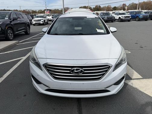 2017 Hyundai SONATA SE