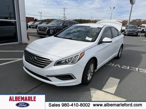 2017 Hyundai SONATA SE