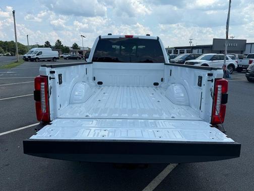 Oxford White 2025 Ford F-350 XL