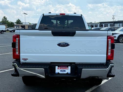 Oxford White 2025 Ford F-350 XL
