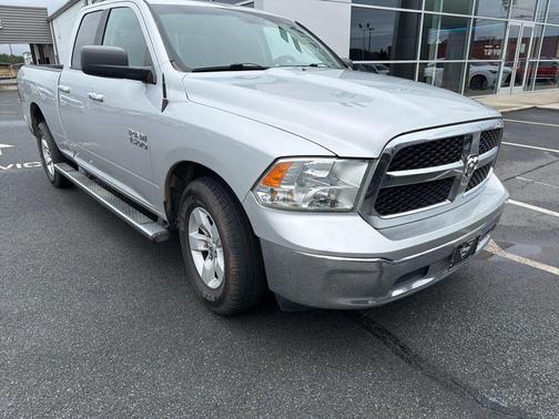 2017 RAM 1500 SLT