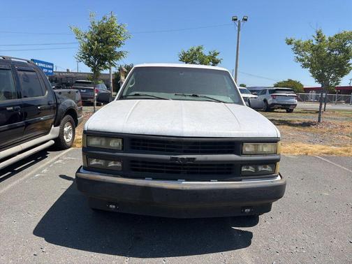 Dark Beige Metallic 1999 Chevrolet Tahoe LS