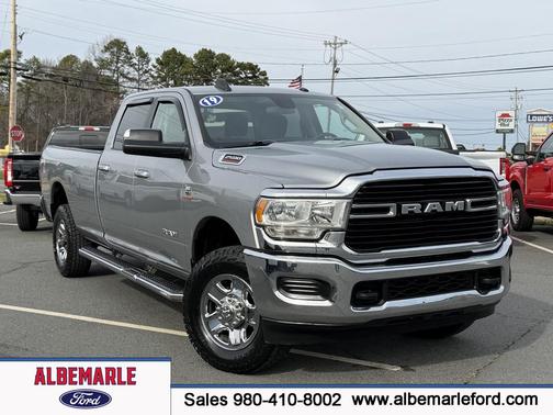 2019 RAM 2500 Big Horn Crew Cab 4x4 8' Box