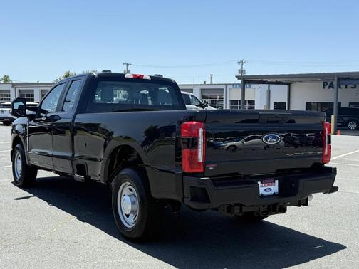 2025 Ford F-350 XL
