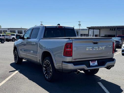 Billet Silver Metallic Clearcoat 2026 RAM 1500 Limited