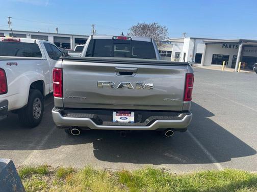 Billet Silver Metallic Clearcoat 2026 RAM 1500 Limited