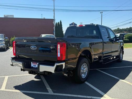 Agate Black Metallic 2026 Ford F-250 XL