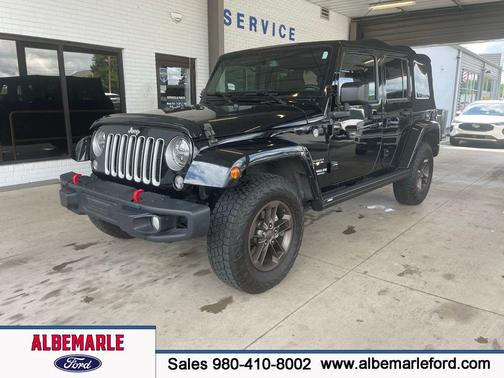 Black Clearcoat 2016 Jeep Wrangler Unlimited Sahara