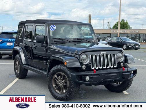 Black Clearcoat 2016 Jeep Wrangler Unlimited Sahara