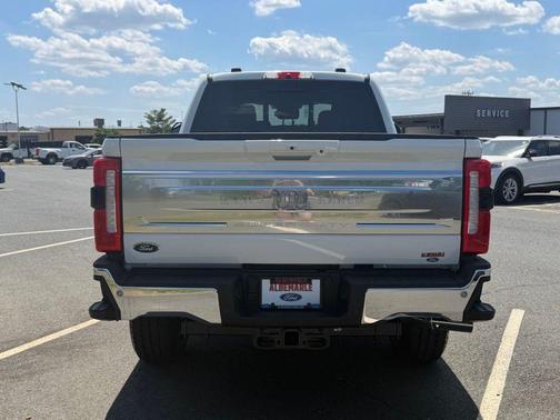 Star White Metallic Tri-Coat 2026 Ford F-250