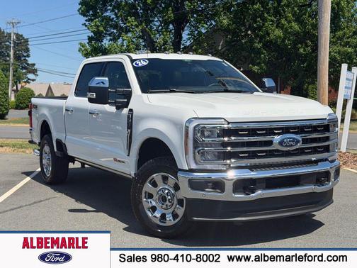 Star White Metallic Tri-Coat 2026 Ford F-250