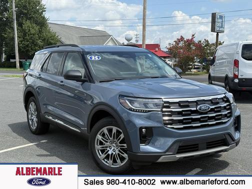 2025 Ford Explorer Active