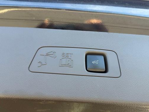 Black Metallic 2022 Lincoln Corsair Standard