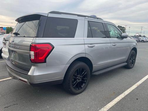 Silver Metallic 2024 Ford Expedition XLT