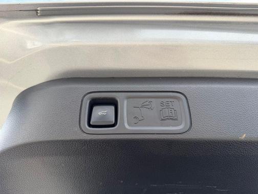 Silver Metallic 2024 Ford Expedition XLT