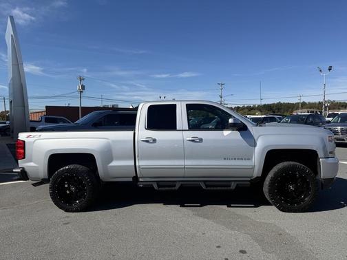 2017 Chevrolet Silverado 1500 2LT