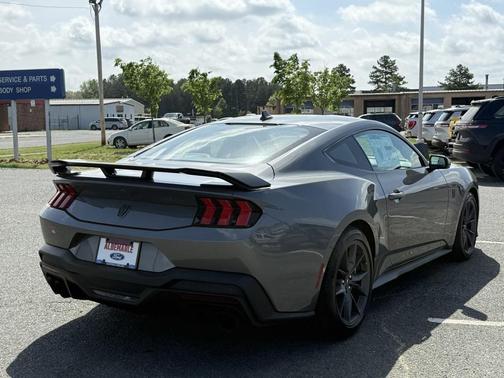 2025 Ford Mustang Dark Horse Fastback