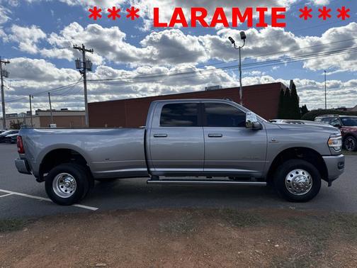 2023 RAM 3500 Laramie Crew Cab 4x4 8' Box