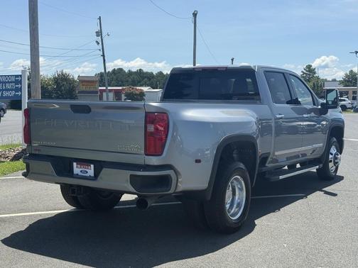 2025 Chevrolet Silverado 3500 High Country