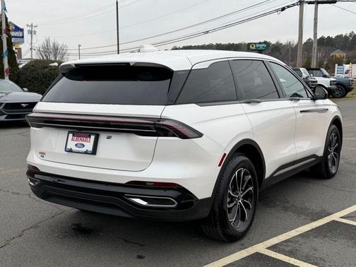 2025 Lincoln Nautilus Premiere