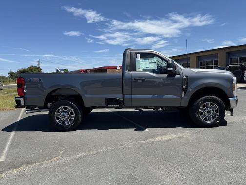 2025 Ford F-350 XLT