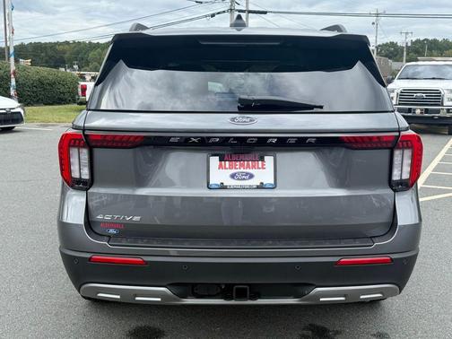 Carbonized Gray Metallic 2025 Ford Explorer Active