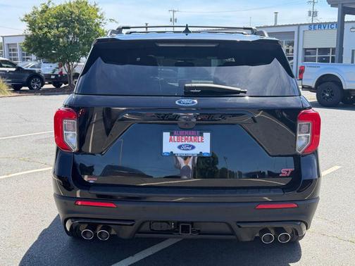 Black Metallic 2023 Ford Explorer ST
