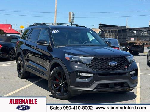 Black Metallic 2023 Ford Explorer ST