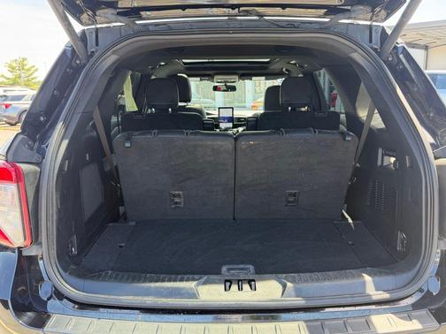 Black Metallic 2023 Ford Explorer ST