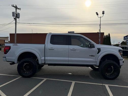 White Metallic 2025 Ford F-150 XLT