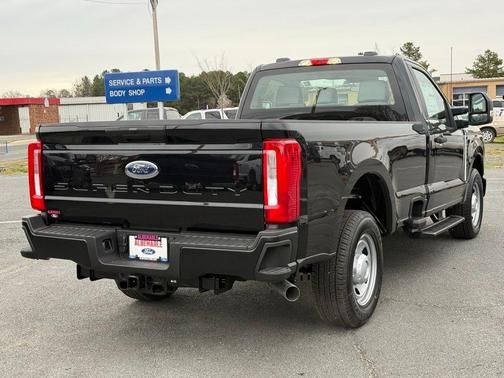 Agate Black Metallic 2025 Ford F-350 XL