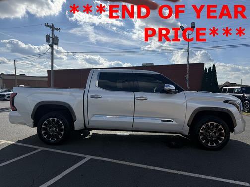 2022 Toyota Tundra Hybrid 1794 Edition