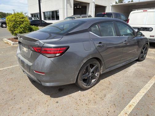 Gun Metallic 2021 Nissan Sentra SR