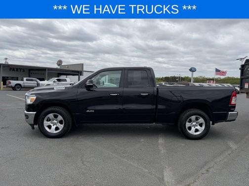 Diamond Black Crystal Pearlcoat 2019 RAM 1500 Big Horn
