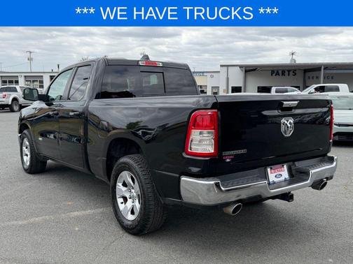 Diamond Black Crystal Pearlcoat 2019 RAM 1500 Big Horn