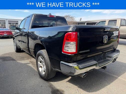 Diamond Black Crystal Pearlcoat 2019 RAM 1500 Big Horn