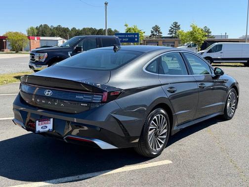 2025 Hyundai SONATA Hybrid SE