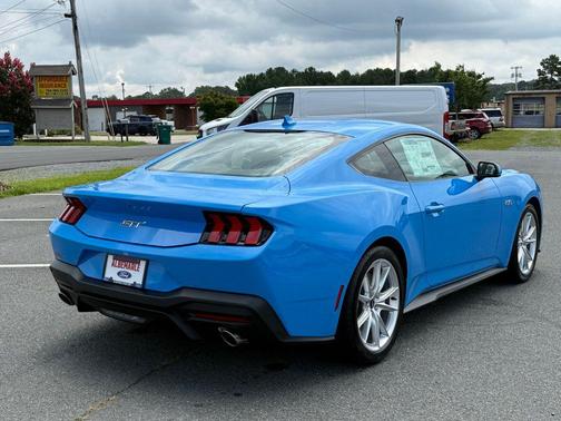 Grabber Blue Metallic 2025 Ford Mustang GT Premium