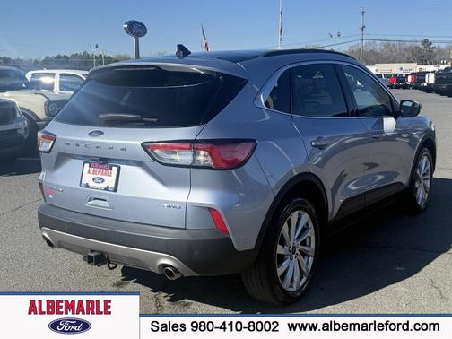 2022 Ford Escape Titanium