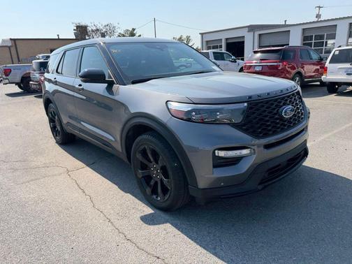 Gray Metallic 2022 Ford Explorer ST