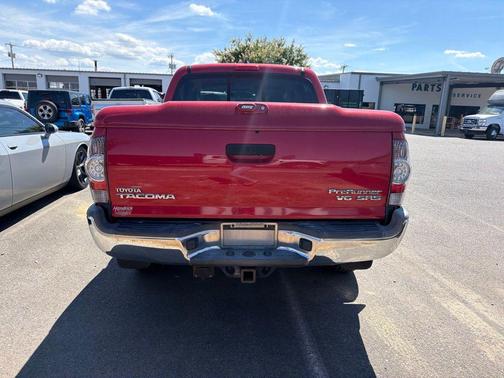 Barcelona Red Metallic 2014 Toyota Tacoma PreRunner